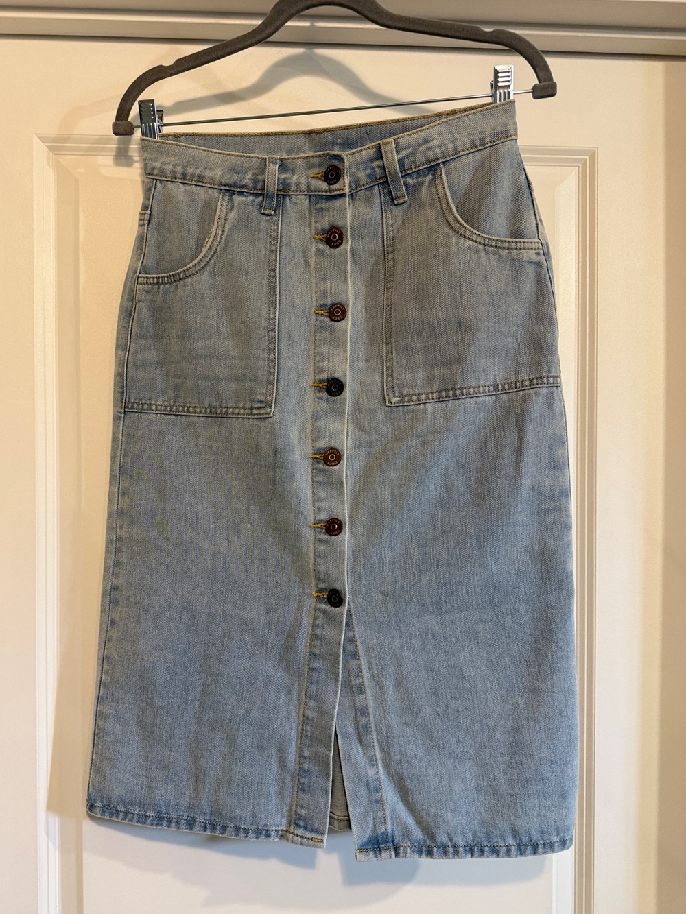 Happily Grey Light Wash Denim Button Front Midi Skirt Front Slit Size 3/25